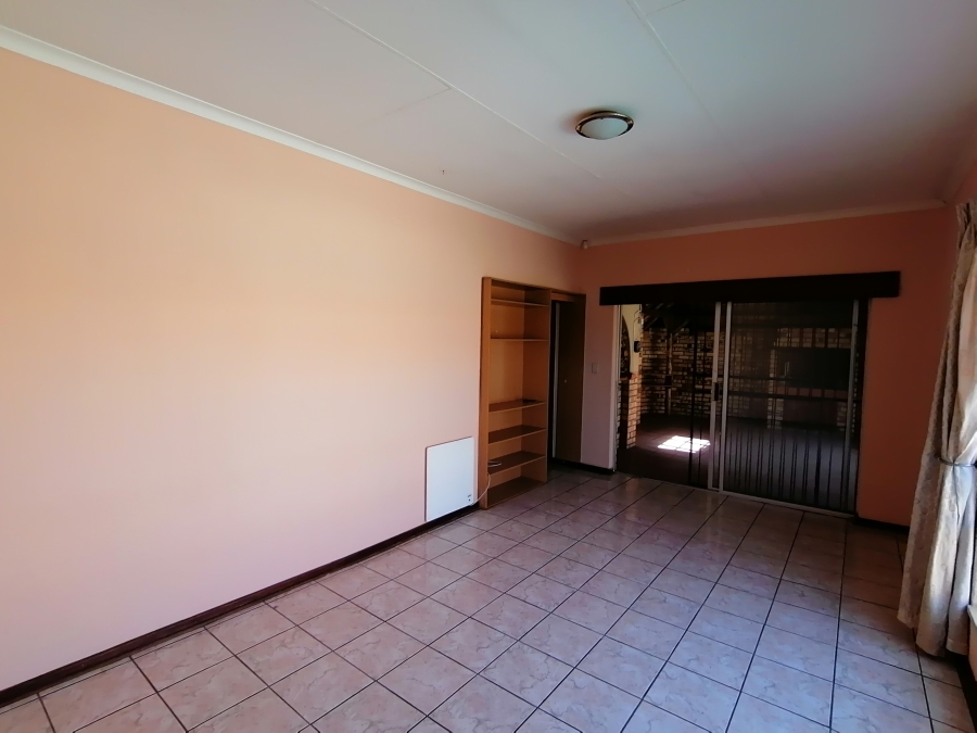 3 Bedroom Property for Sale in Orkney Park North West